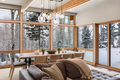 House, 4 Bedrooms | Interior