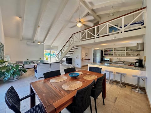 Family Loft, 2 Bedrooms, Private Pool | Private kitchen