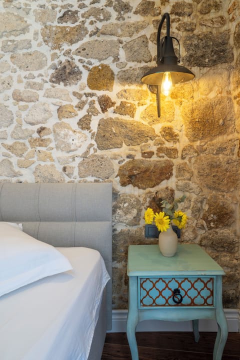 Comfort Room, Garden View | Desk, soundproofing, iron/ironing board, free WiFi