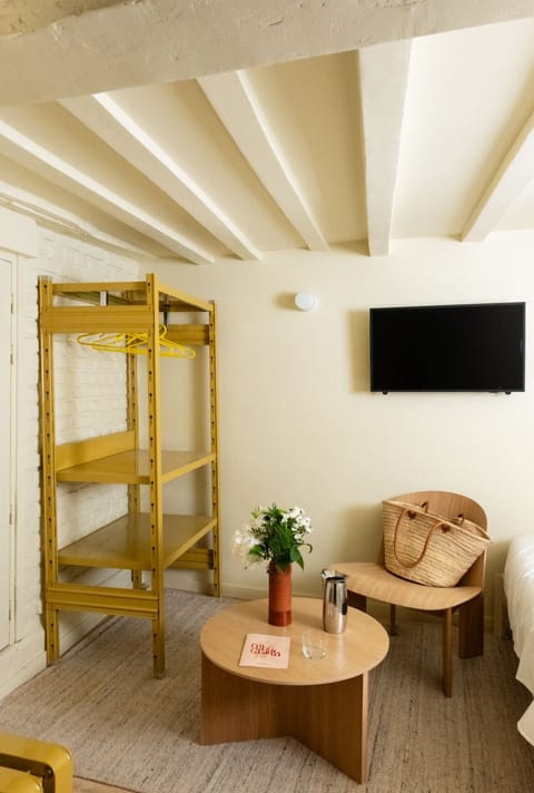 Comfort Double Room, Courtyard View | Blackout drapes, free WiFi