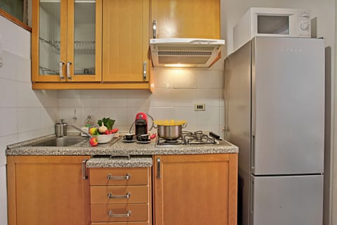 Standard Studio, Mountain View (Bardonest) | Private kitchen | Fridge, microwave, stovetop, coffee/tea maker