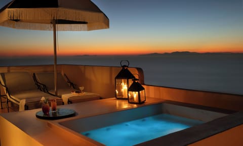 Terracote Grand Suite Sea View with Outdoor Jetted Tub | Terrace/patio