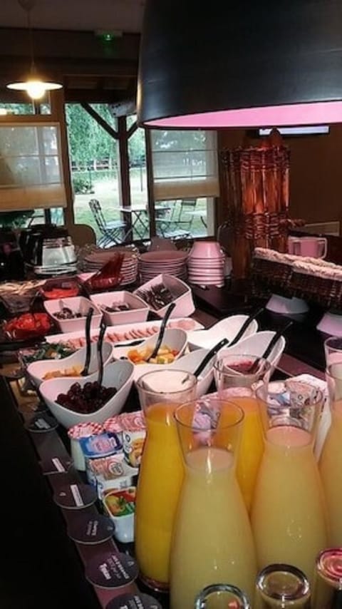 Daily buffet breakfast for a fee