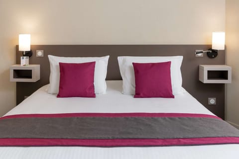 Standard Room, 1 Double Bed | Premium bedding, desk, laptop workspace, soundproofing