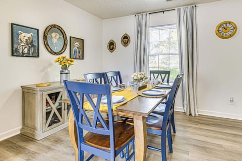 House (4 Bedrooms) | Interior