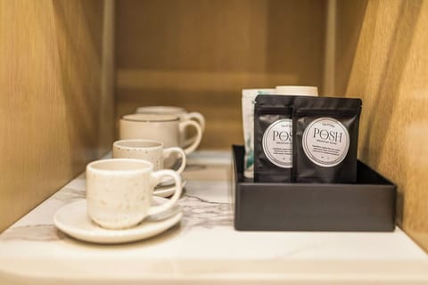 In-room safe, laptop workspace, blackout drapes, iron/ironing board