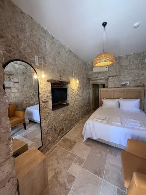 Standard Double Room | Free WiFi