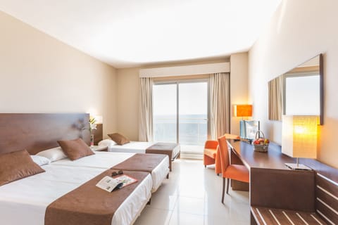 Double Room, Sea View (+ extra bed) | Minibar, in-room safe, desk, blackout drapes