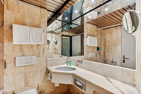 Free toiletries, hair dryer, towels, soap