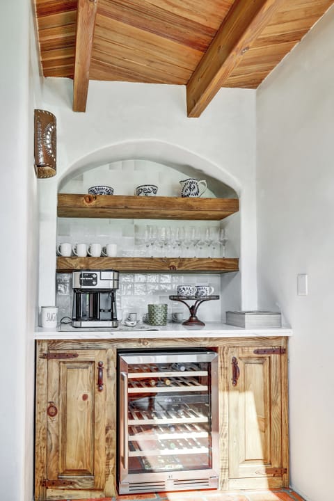 Luxury House, Multiple Beds, Pets Allowed, Valley View | Private kitchen