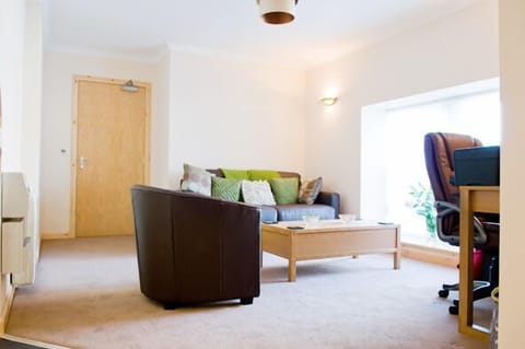 Desk, iron/ironing board, free WiFi