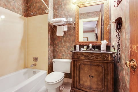 Deluxe Double, Two Double Beds | Bathroom | Shower, free toiletries, hair dryer, towels