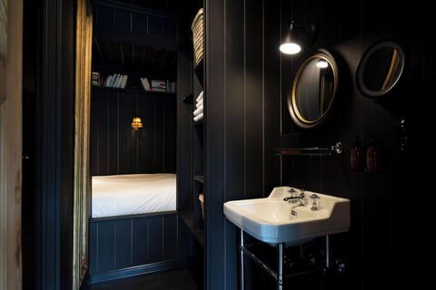 Signature Double Room, Garden View | Premium bedding, pillowtop beds, in-room safe, blackout drapes