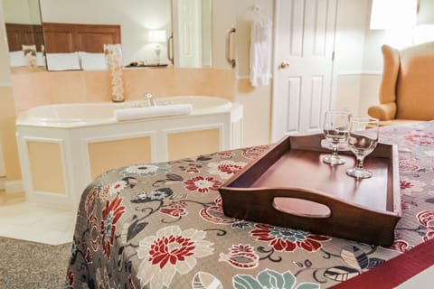 Suite, 1 Bedroom | Individually decorated, individually furnished, iron/ironing board