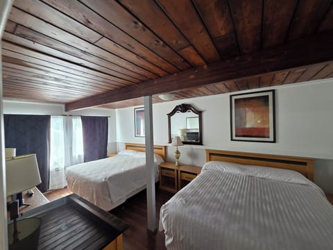 Family Room | 1 bedroom, individually decorated, individually furnished, desk