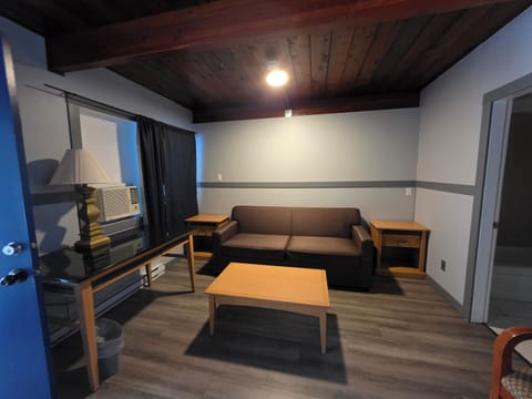 Family Room | 1 bedroom, individually decorated, individually furnished, desk