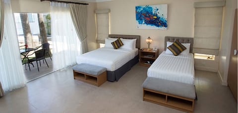 Ocean Room with 1 Queen Bed and 1 Single Bed | View from room