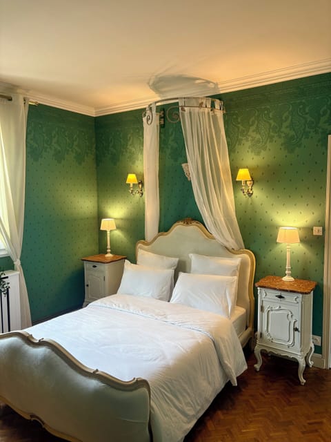 Comfort Double Room | In-room safe, free WiFi