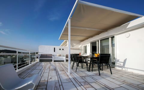 Comfort Apartment, 2 Bedrooms, Sea View | Terrace/patio