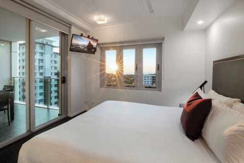 Apartment, 2 Bedrooms | In-room safe, desk, laptop workspace, soundproofing