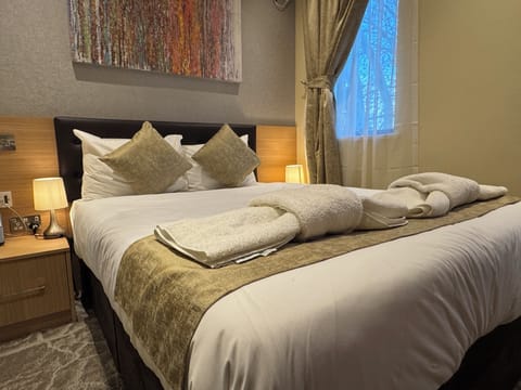 Economy Double Room | Premium bedding, Select Comfort beds, in-room safe