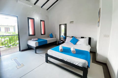 Triple Room | Free WiFi, bed sheets