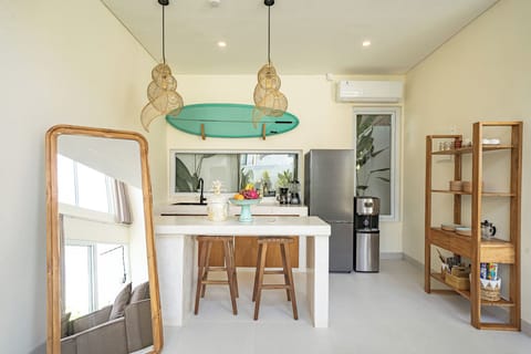 Deluxe Villa, 1 Bedroom, Patio, Pool View | Private kitchen | Fridge, microwave, stovetop, electric kettle