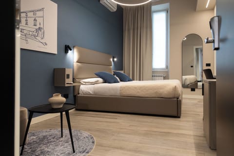 Superior Double Room | In-room safe, desk, blackout drapes, free WiFi