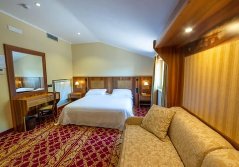 Superior Triple Room | Down comforters, minibar, in-room safe, desk