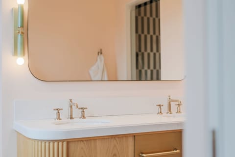 Abercorn Terrace Suite | Bathroom | Designer toiletries, hair dryer, bathrobes, towels