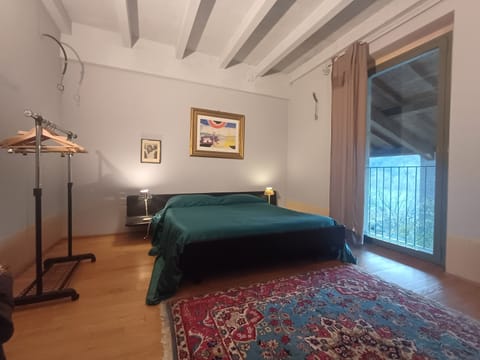 Room, Non Smoking, Garden View | Blackout drapes, free WiFi, bed sheets