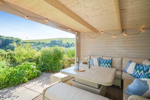 Cottage | Balcony