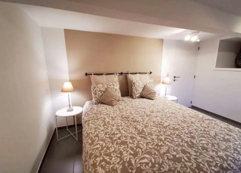 House | 2 bedrooms, individually furnished