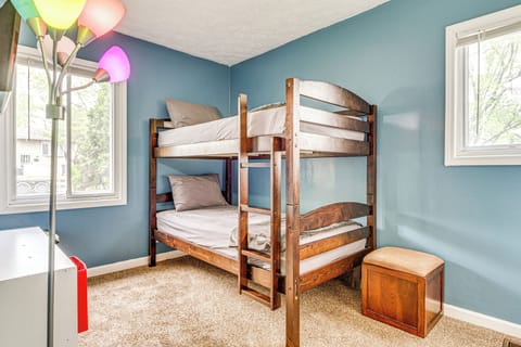 House (2 Bedrooms) | Interior