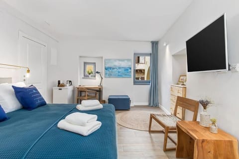 Superior Double Room | Laptop workspace, free WiFi