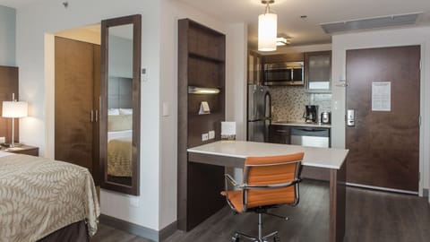 Studio Suite, 1 King Bed, Kitchen, Mountain View | In-room safe, desk, blackout drapes, soundproofing