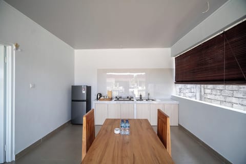 Comfort Villa, Garden View | Private kitchenette | Full-size fridge, stovetop, dishwasher, cookware/dishes/utensils