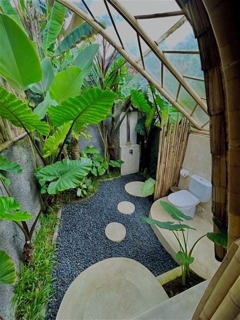 Luxury Double Room, Mountain View | Bathroom | Hair dryer, slippers, towels, soap