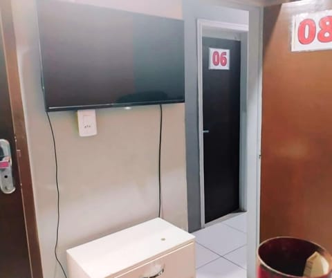 Economy Suite | 1 bedroom, free WiFi