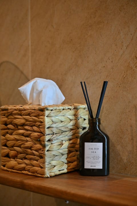 Room, 1 Queen Bed, Pool View | In-room safe, blackout drapes, free WiFi, bed sheets