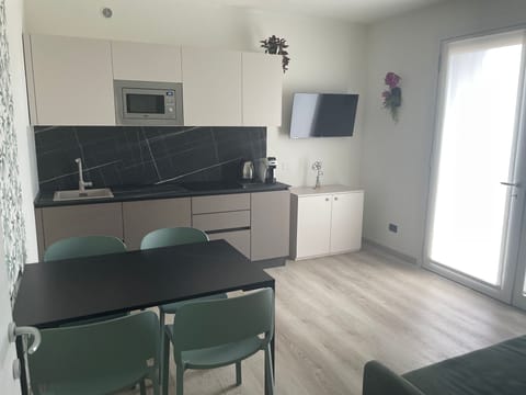 Apartment | Private kitchen | Electric kettle