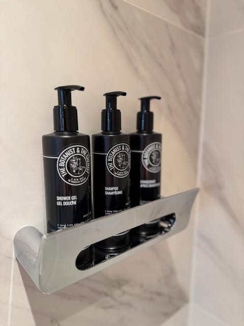 Rainfall showerhead, free toiletries, hair dryer, bathrobes