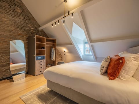 Premium bedding, minibar, in-room safe, individually decorated