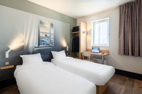 Twin Room, Non Smoking | Premium bedding, desk, soundproofing, free WiFi