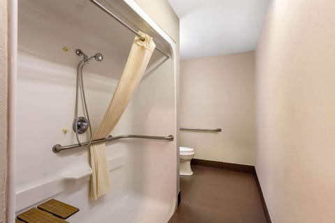 Standard Room, 2 Queen Beds, Accessible | Bathroom | Combined shower/tub, free toiletries, hair dryer, towels