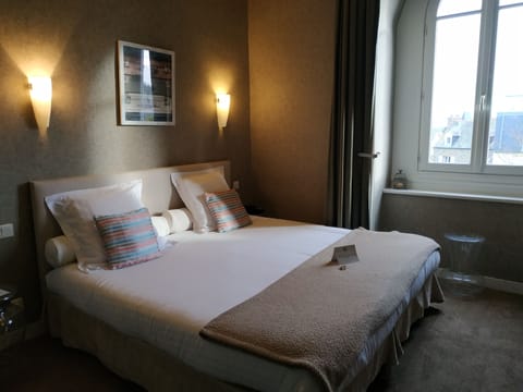 Superior Double Room | Individually decorated, desk, soundproofing, rollaway beds