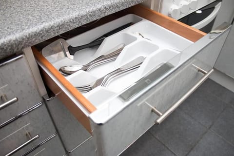 Comfort Apartment, 1 Bedroom, City View | Private kitchen