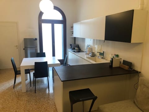 Apartment, Garden View | Private kitchen | Electric kettle, toaster