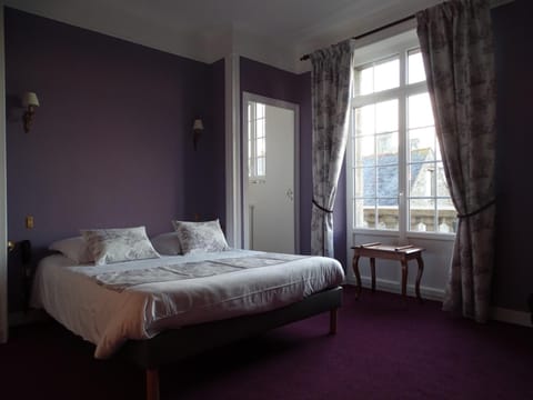 Superior Double Room, Balcony | Desk, free WiFi