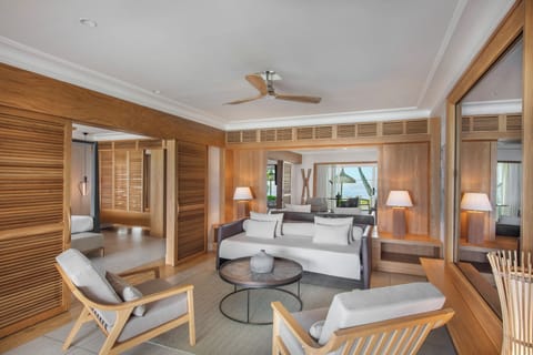 Executive Beach Front Suite | Living area | LCD TV